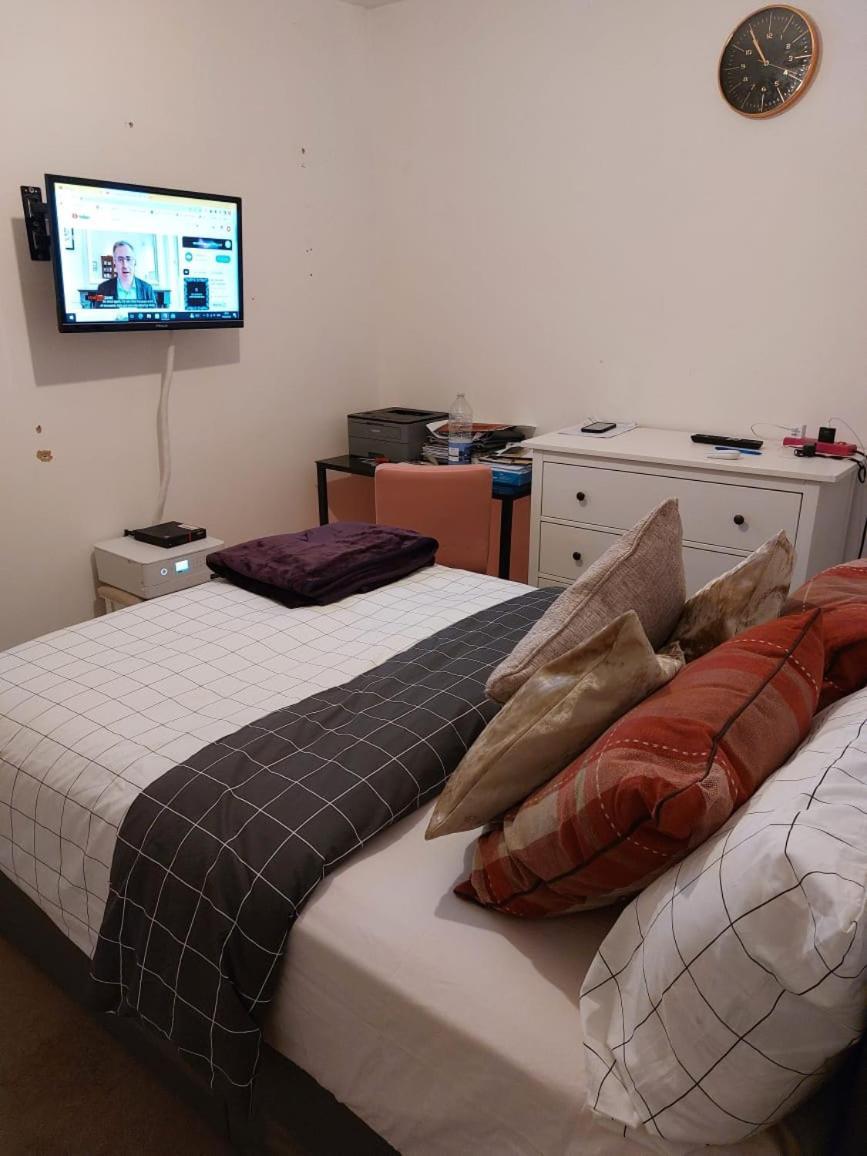 London Luxe Rooms Surbiton Εξωτερικό φωτογραφία