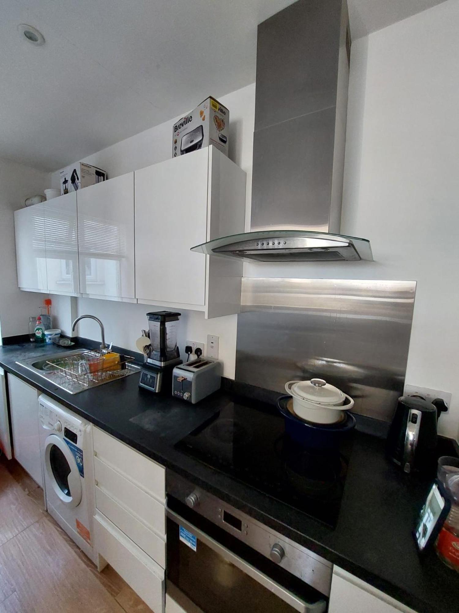 London Luxe Rooms Surbiton Εξωτερικό φωτογραφία
