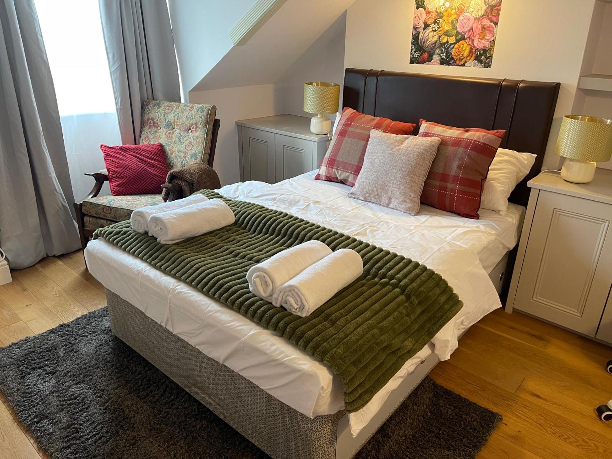 London Luxe Rooms Surbiton Εξωτερικό φωτογραφία